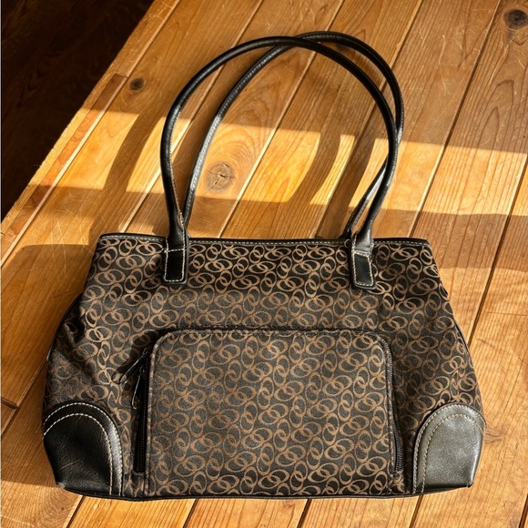 Elegant Black and Brown Handbag - Picture 7 of 9